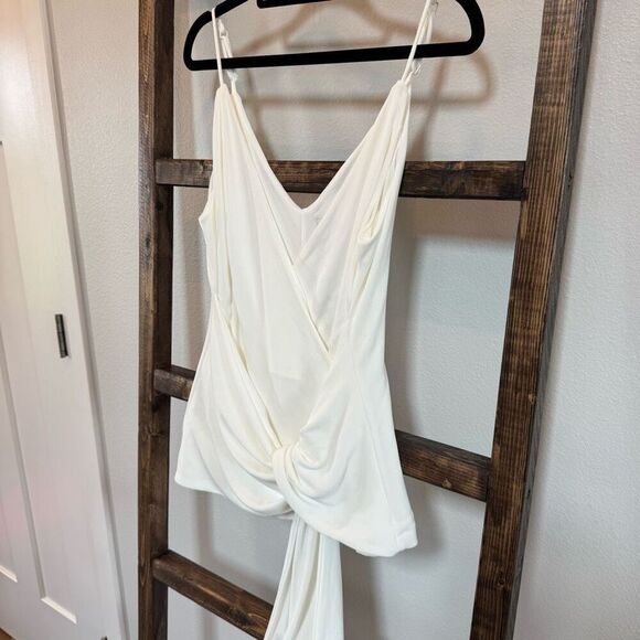 NWT C/MEO Collective Ivory Interrupt Twist-Front Top - Picture 4 of 6